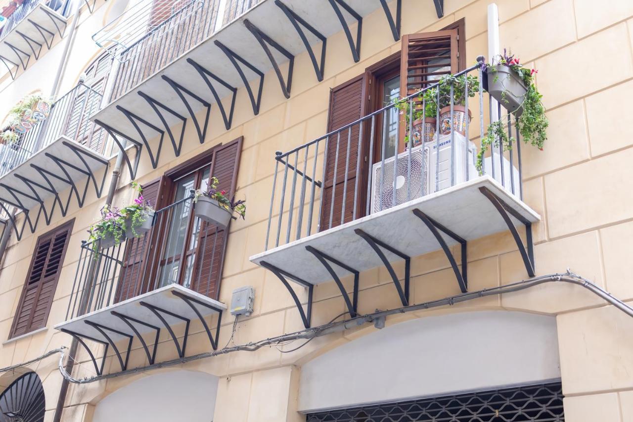 Ferienwohnung Ai Bottonai Casa 23 Palermo Exterior foto